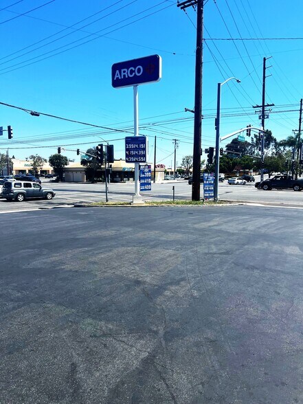 More Photos Of 8090 E Wardlow Rd, Long Beach Service Station For Sale