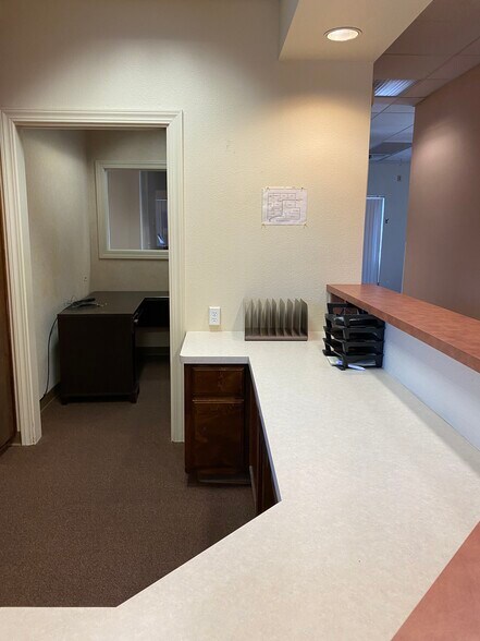 More Photos Of 1481 Live Oak Blvd, Yuba City Medical For Lease
