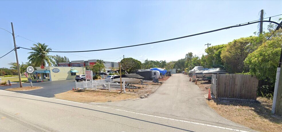 More Photos Of 7000 N Dixie Hwy, Boca Raton Freestanding For Lease