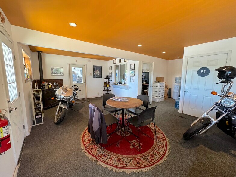 More Photos Of 2900 Cascade Blvd, Shasta Lake Service For Sale