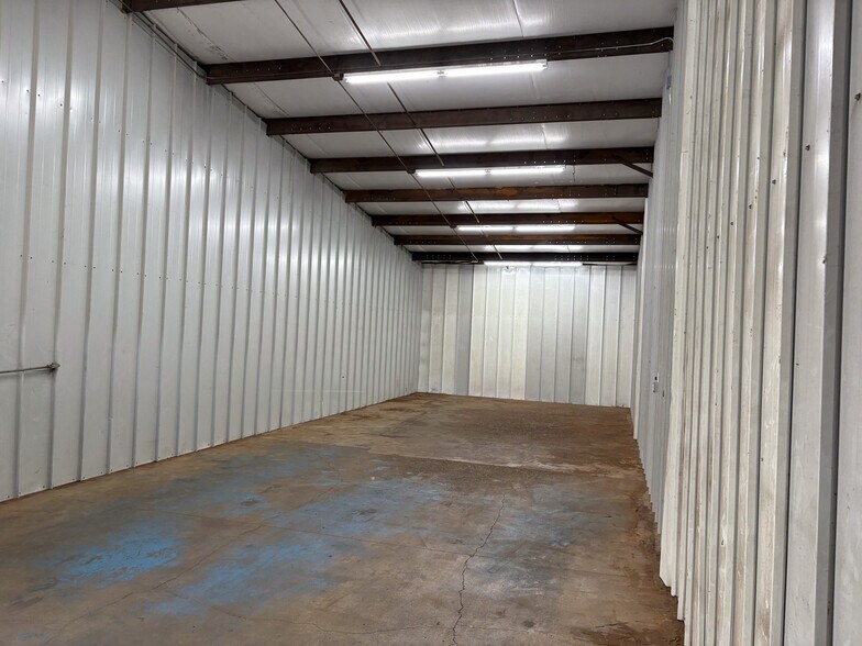 More Photos Of 3431 SE River Rd, Hillsboro Industrial For Sale