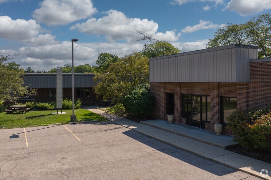 More Photos Of 2356-2370 Science Pky, Okemos Office For Lease