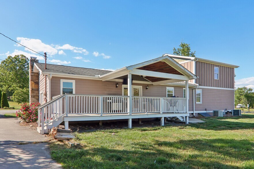 More Photos Of 1448 Cane Creek Rd, Fletcher Specialty For Sale