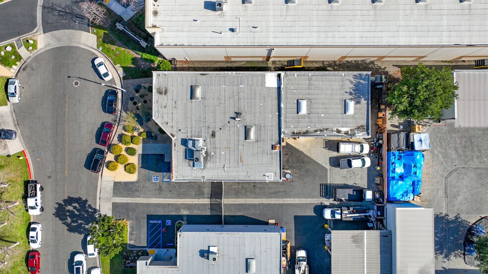 More Photos Of 10661 Humbolt St, Los Alamitos Manufacturing For Lease