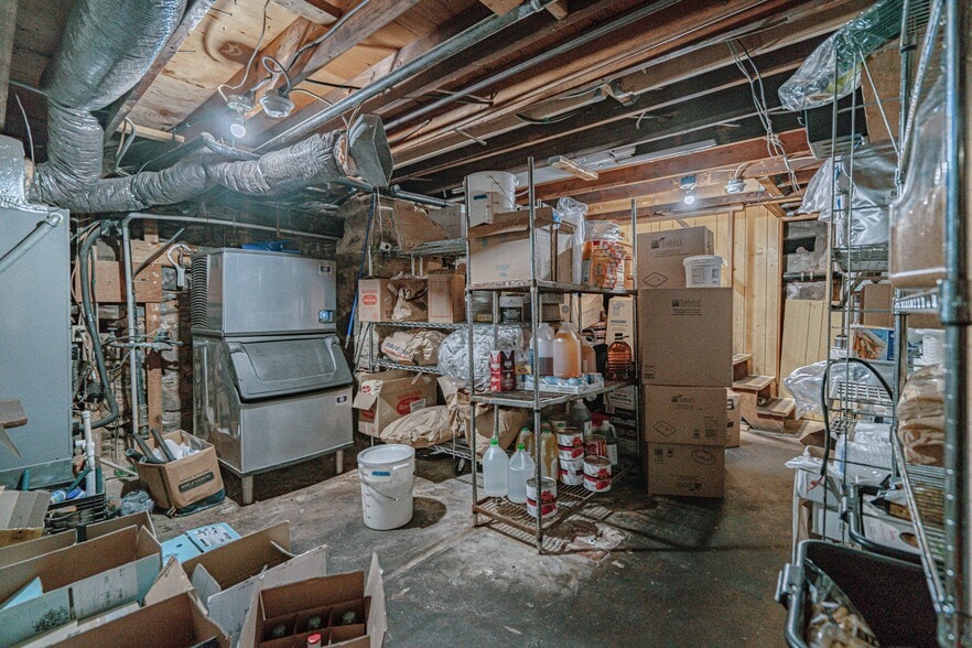 More Photos Of 754 Cherokee st, Fountain Hill Restaurant For Sale