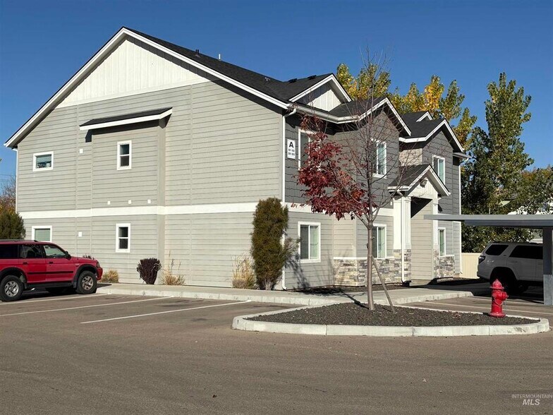 More Photos Of 324 NE 3rd St, Meridian Multifamily For Sale