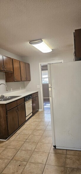 More Photos Of 1801 Ridgewood Dr, Murray Specialty For Sale