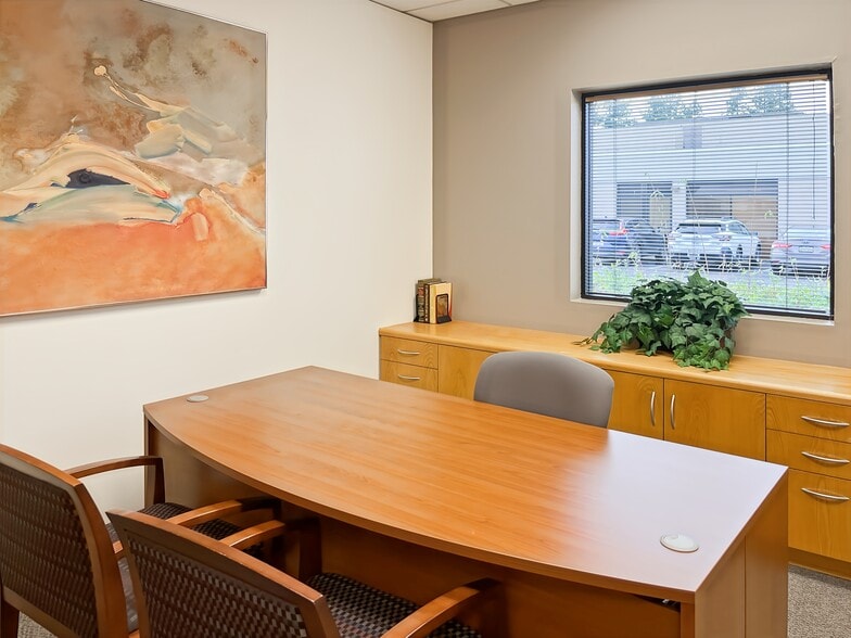 More Photos Of 131 Stony Cir, Santa Rosa Coworking Space