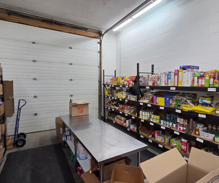 More Photos Of 242 12B St N, Lethbridge Warehouse For Sale