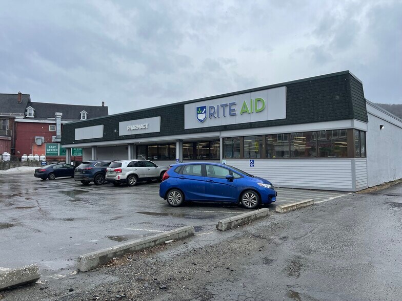 More Photos Of 12 N Main St, Randolph Drugstore For Lease