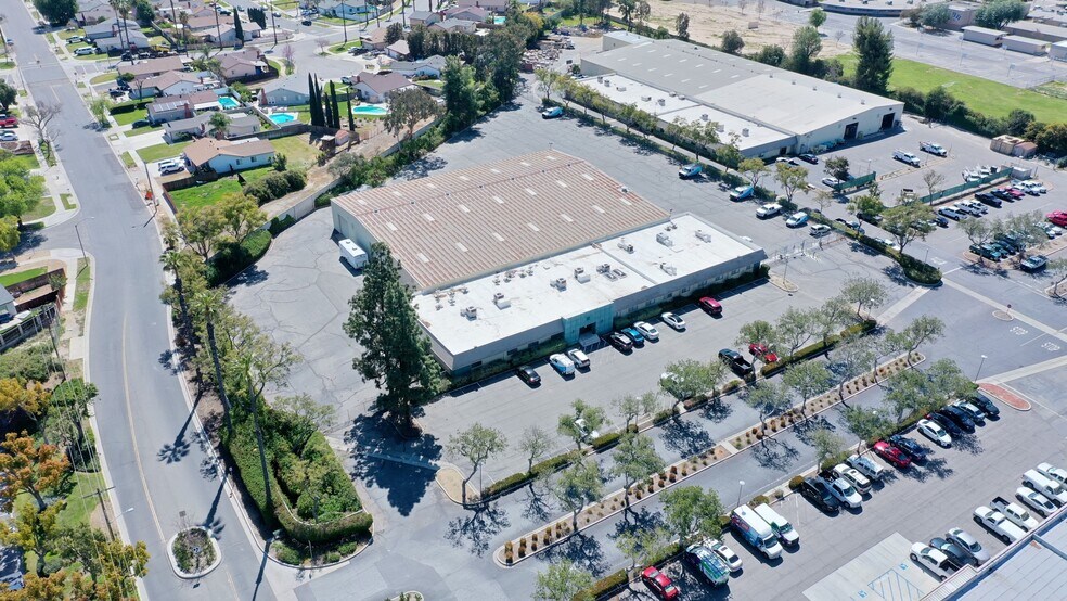 Primary Photo Of 2990 Myers St, Riverside Manufacturing For Lease