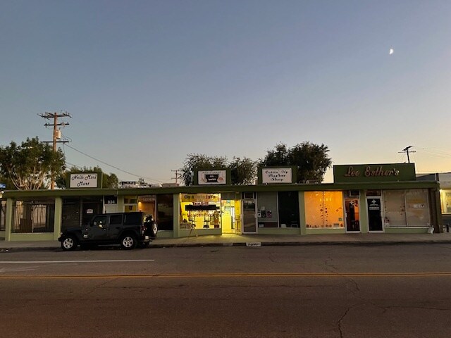 More Photos Of 38463 9th St E, Palmdale Storefront For Sale