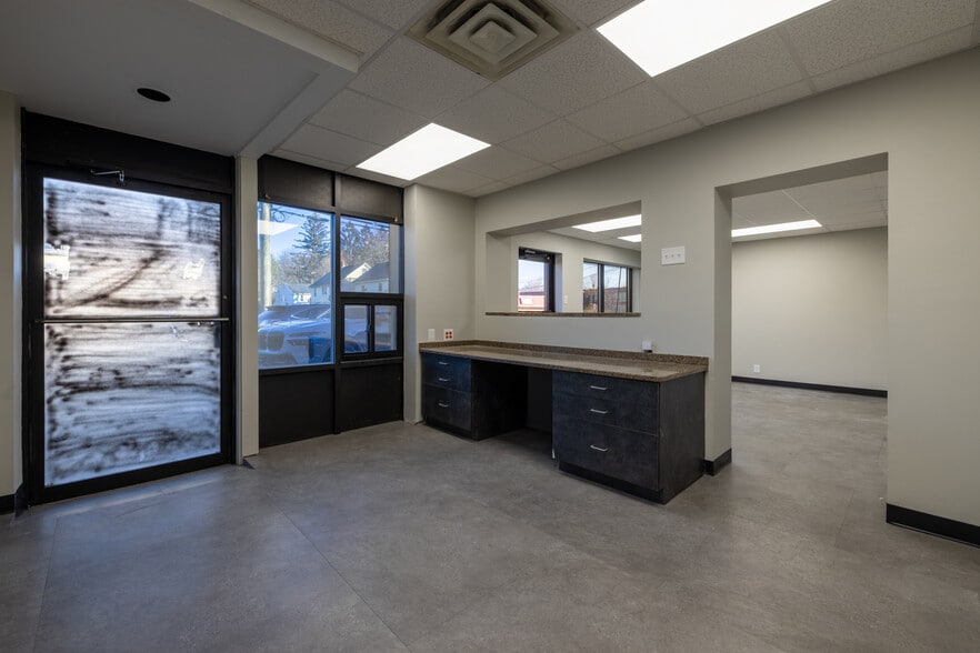 More Photos Of 159 Park St, Bristol Office For Sale