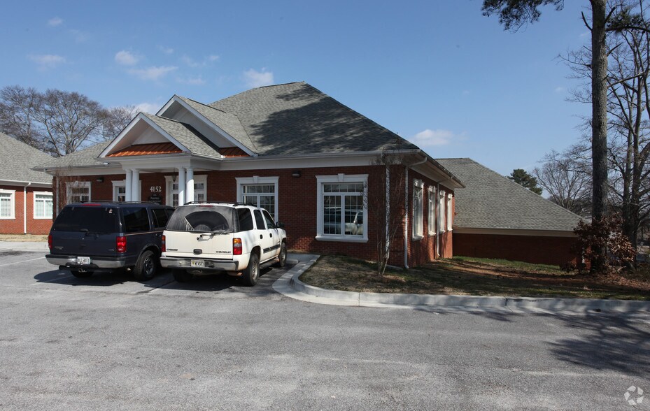 More Photos Of 4148-4152 Baker St NE, Covington Medical For Sale