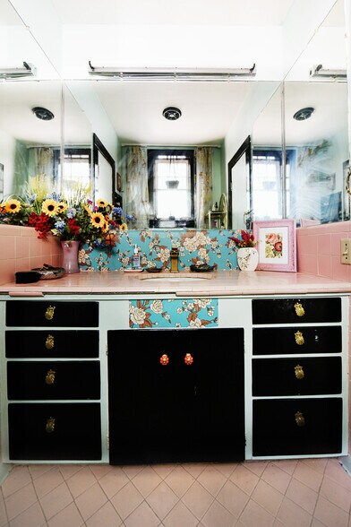 More Photos Of 200 E Vista St, Bisbee Movie Radio TVStudio For Sale