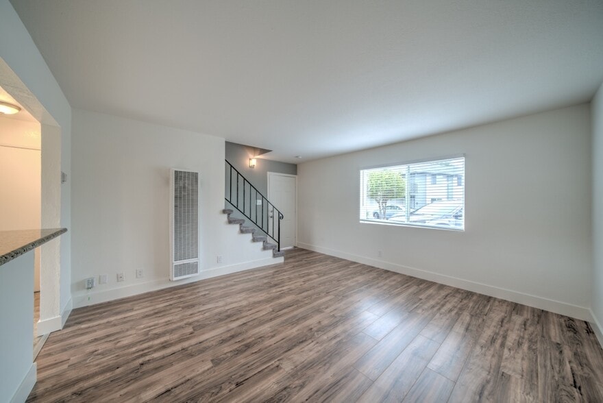 More Photos Of 28222 Lustig Ct, Hayward Apartments For Sale