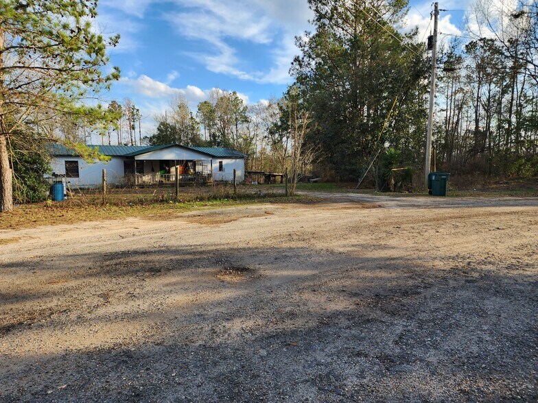 35 Meadowbrook Trailer Park, Clayton, AL 36016 Trailer Camper Park