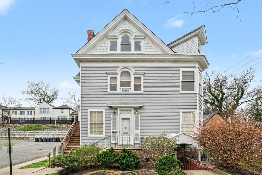 Primary Photo Of 1122 Caroline St, Fredericksburg Apartments For Sale