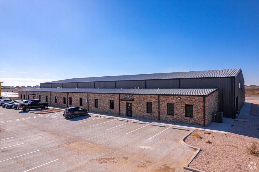 More Photos Of 9007 CR 6820, Lubbock Warehouse For Lease
