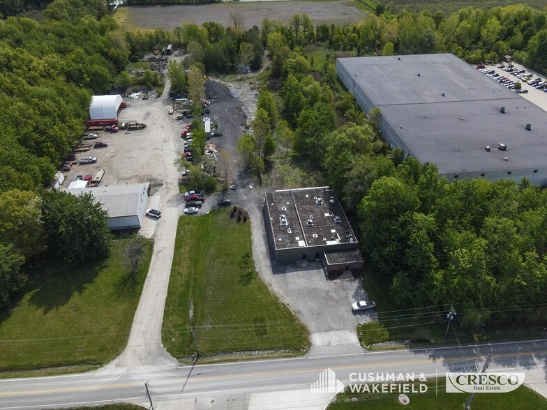 More Photos Of 1101 Jaycox Rd, Avon Veterinarian Kennel For Lease