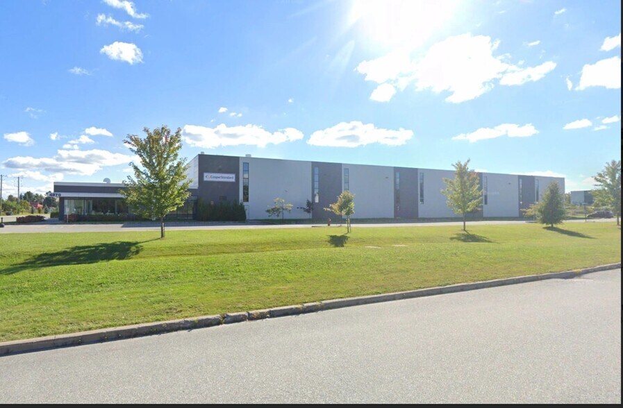 Primary Photo Of 4870 Rue Robert-Boyd, Sherbrooke Distribution For Lease