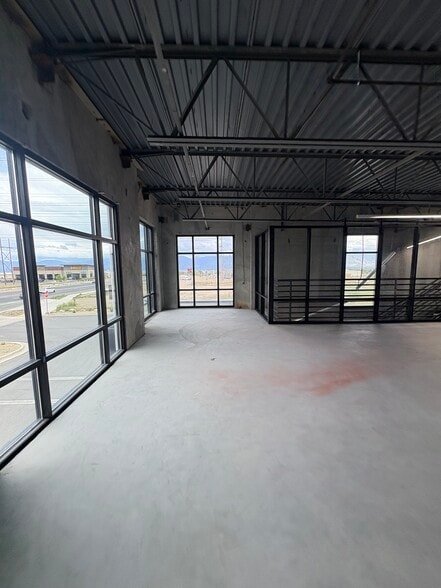 More Photos Of 5879 W 7800 S, West Jordan Office For Lease