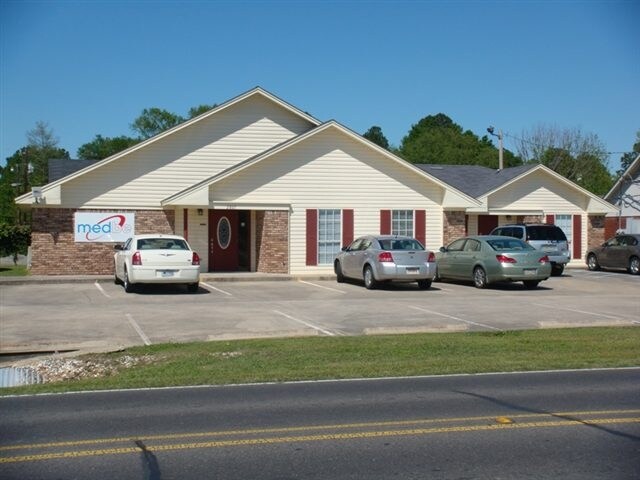 Primary Photo Of 2807 Evangeline St, Monroe Office For Sale
