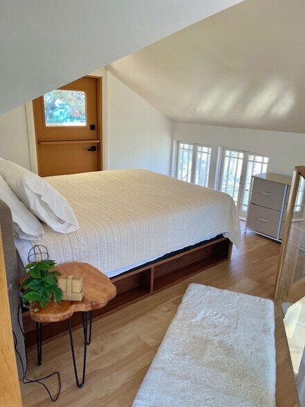 More Photos Of 27353 1/2 Pacific Coast Hwy, Malibu Apartments For Sale