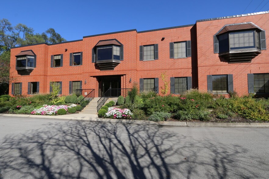 More Photos Of 721 E Madison St, Villa Park Medical For Lease