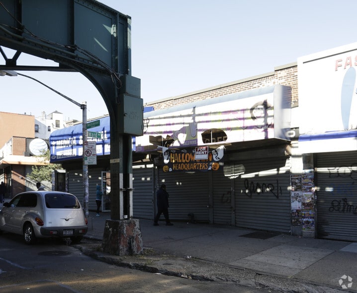 More Photos Of 1561 Westchester Ave, Bronx Storefront For Sale