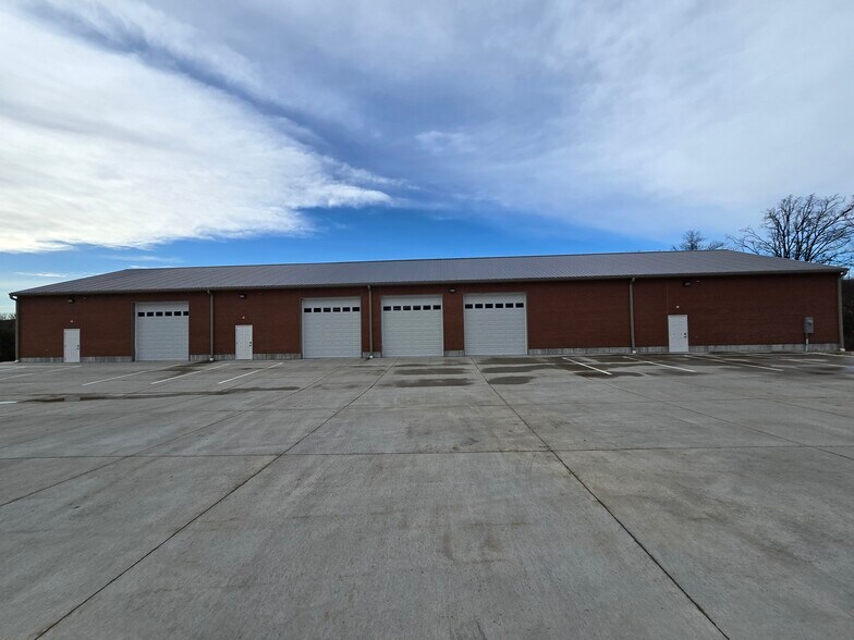More Photos Of 821 State Hwy 47, Warrenton Warehouse For Lease