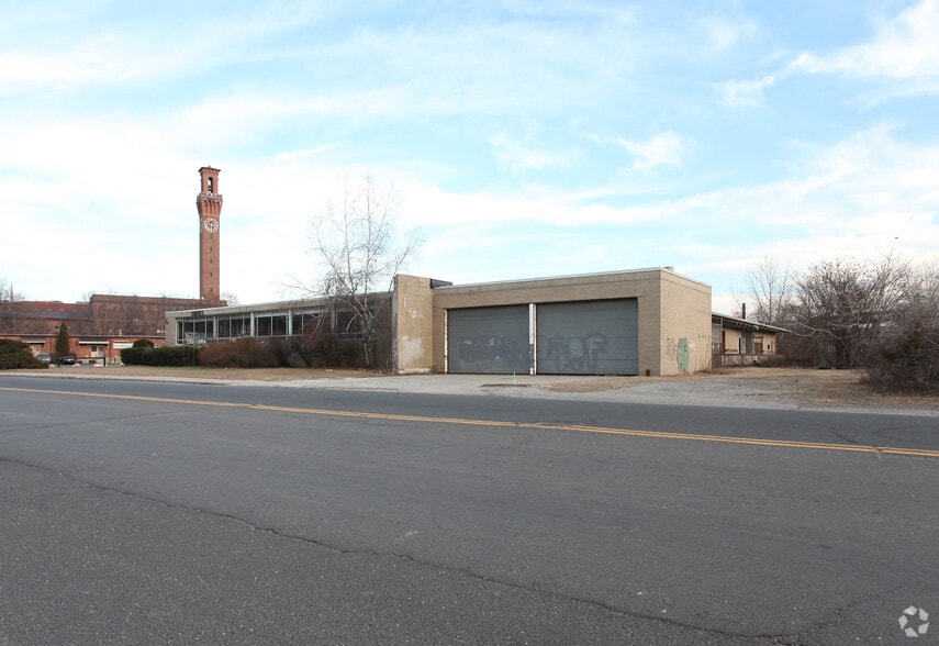 Primary Photo Of 131 Freight St, Waterbury Warehouse For Sale
