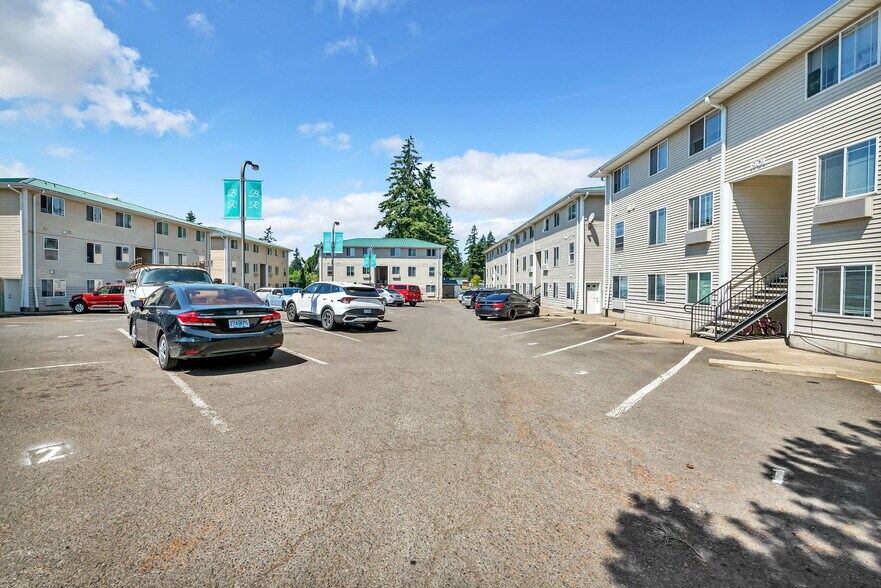 More Photos Of 1901-1943 SE 122nd Ave, Portland Apartments For Sale