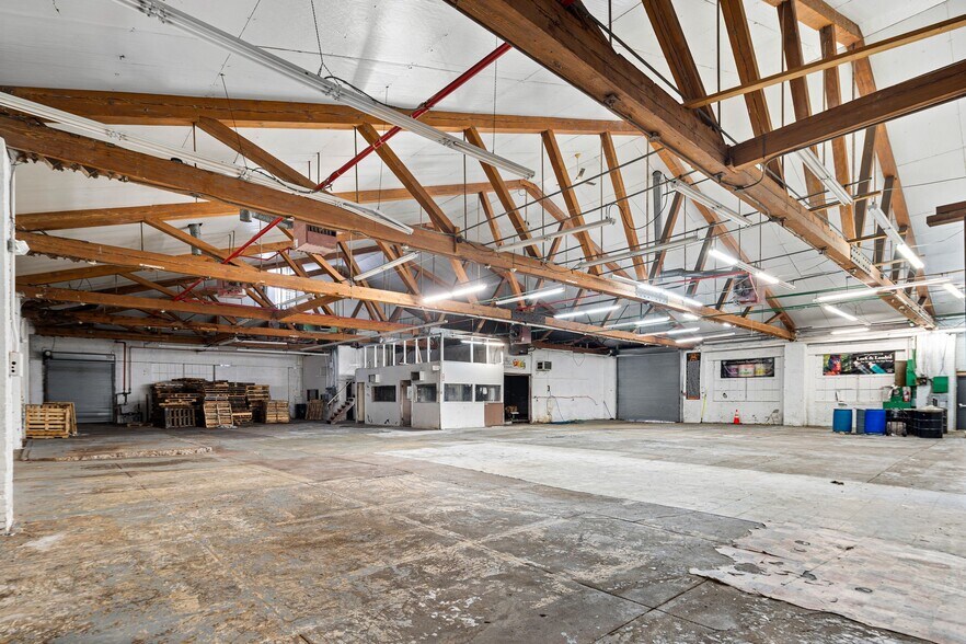 More Photos Of 67 W Queen Ln, Philadelphia Warehouse For Sale