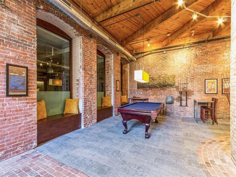 More Photos Of 166 Valley St, Providence Apartments For Sale