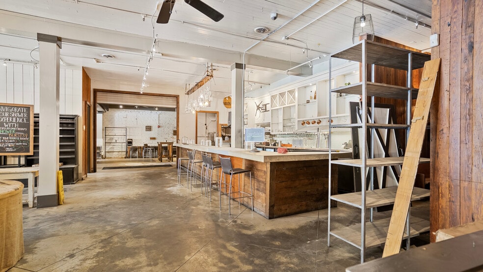 More Photos Of 3840 Highway 42, Locust Grove Restaurant For Sale