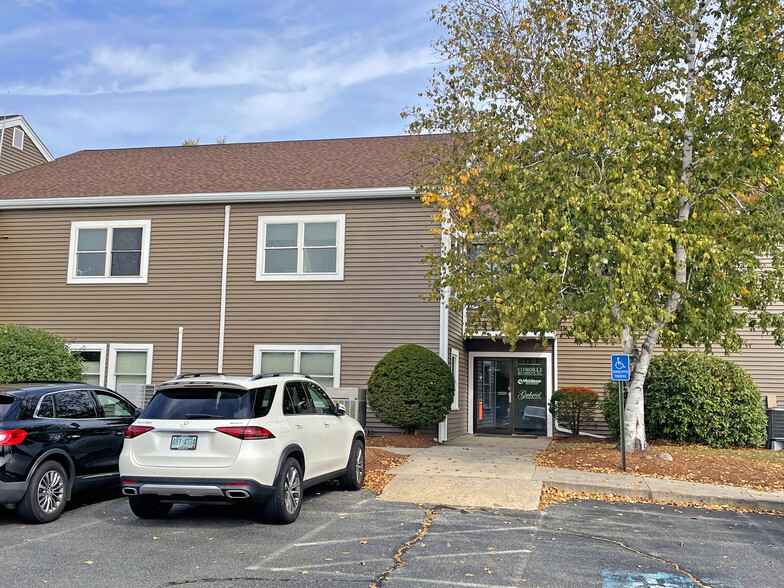 Primary Photo Of 45 Stiles Rd, Salem Office For Lease