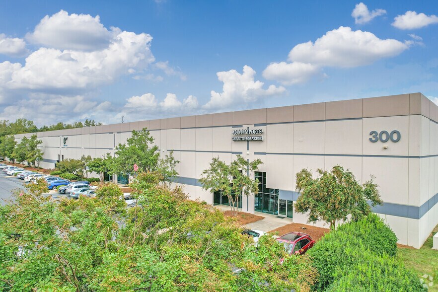 More Photos Of 100 Forsyth Hall Dr, Charlotte Unknown For Lease