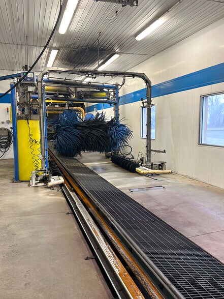 More Photos Of 4180 Sunset Blvd, Steubenville Carwash For Sale