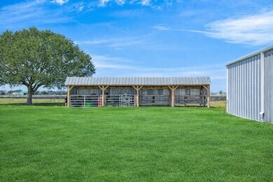 More Photos Of 10550 Brinkmeyer Rd, Needville Flex For Sale