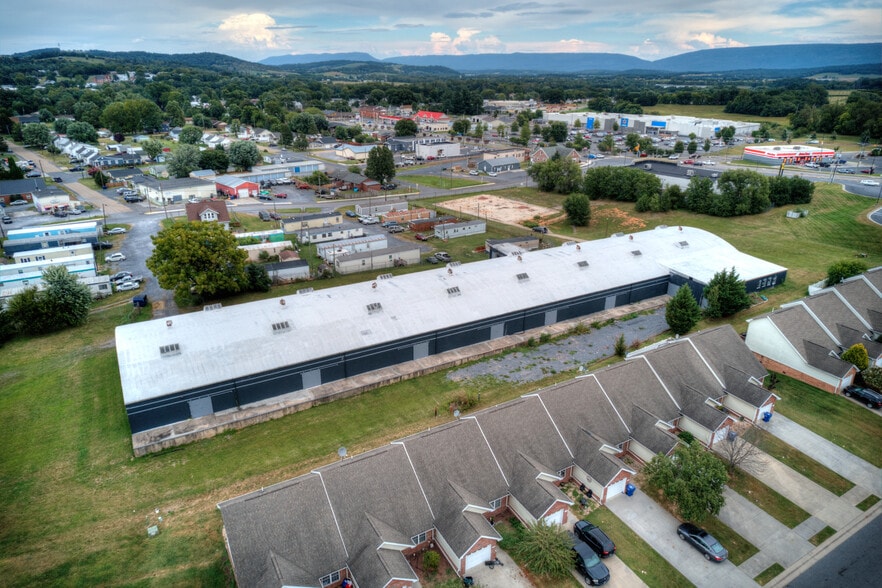 More Photos Of 110 McCauley Dr, Timberville Warehouse For Sale
