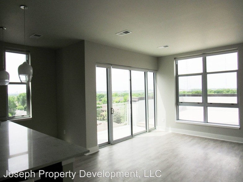 More Photos Of 4175 N Oakland Ave, Shorewood Multifamily For Sale