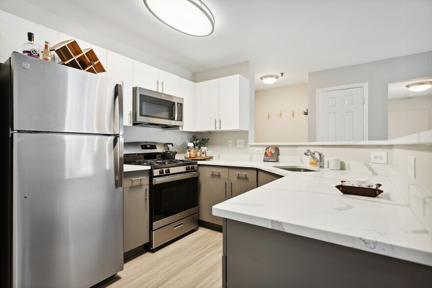 More Photos Of 100 Morgan St, Stamford Apartments For Lease