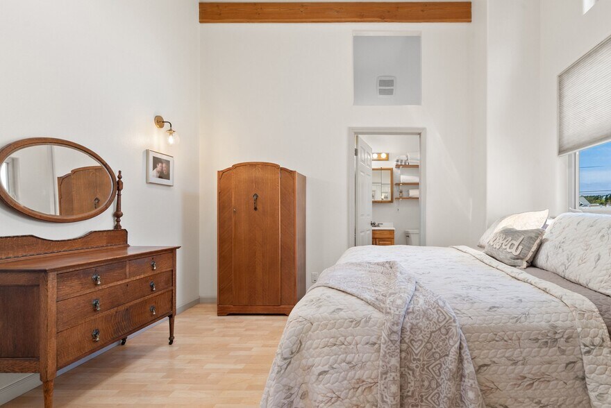 More Photos Of 518 Capitola Ave, Capitola Multifamily For Sale