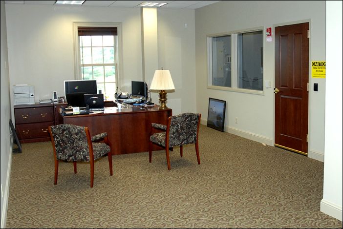 More Photos Of 23 Royal Rd, Flemington Office For Lease