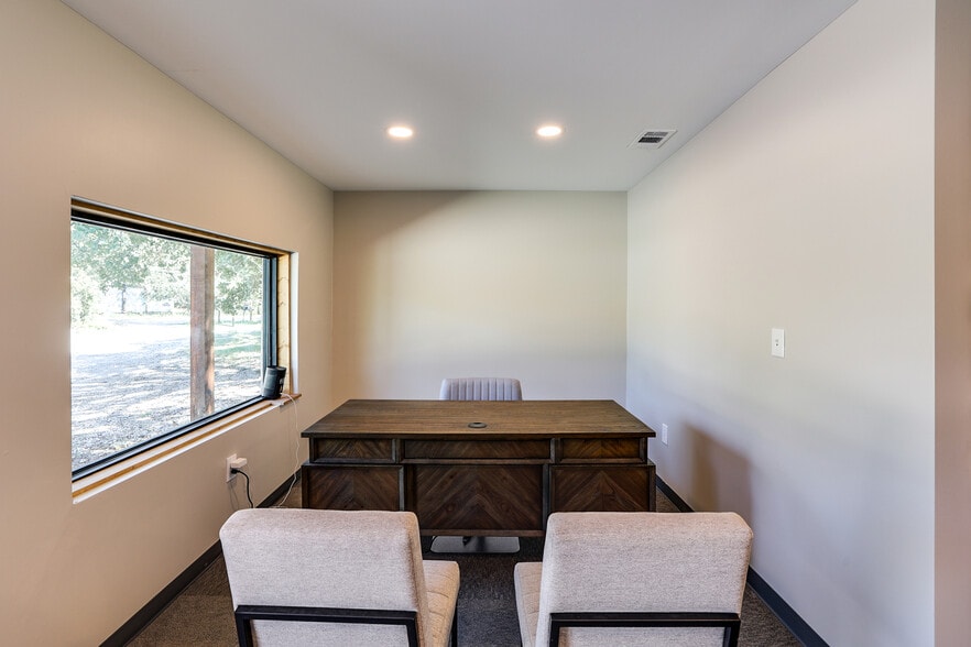 More Photos Of 6720 Dick Price Rd, Mansfield Office For Lease