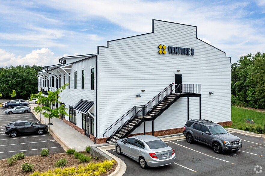 More Photos Of 885 Gold Hill Rd, Fort Mill Coworking Space