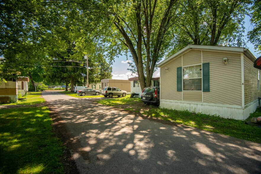 More Photos Of 3472 Sharon Rd, West Middlesex Manufactured Housing Mobile Home Park For Sale