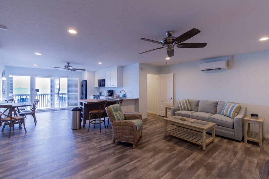 More Photos Of 2902 S Atlantic Ave, Cocoa Beach Hotel For Sale