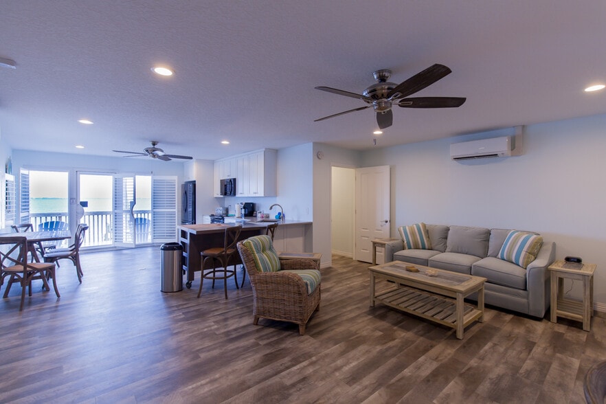 More Photos Of 2902 S Atlantic Ave, Cocoa Beach Hotel For Sale